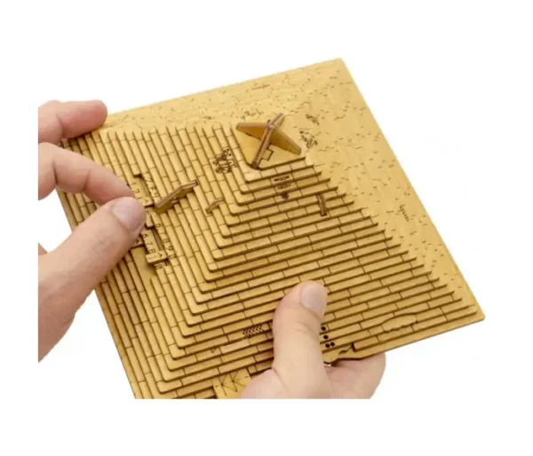 Quest-Pyramid boîte à secrets